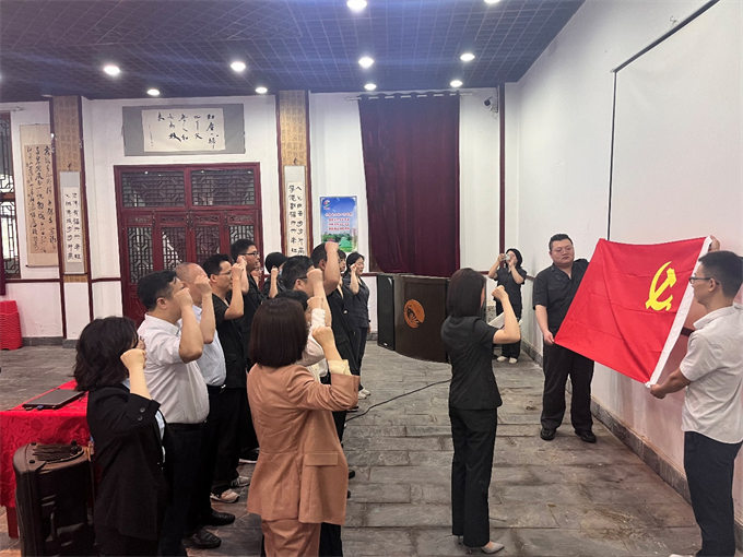 湖北华审公司参加市中院联建联创活动