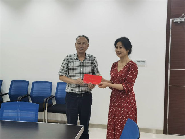 市委常委、统战部长王均成一行莅临湖北华审公司调研